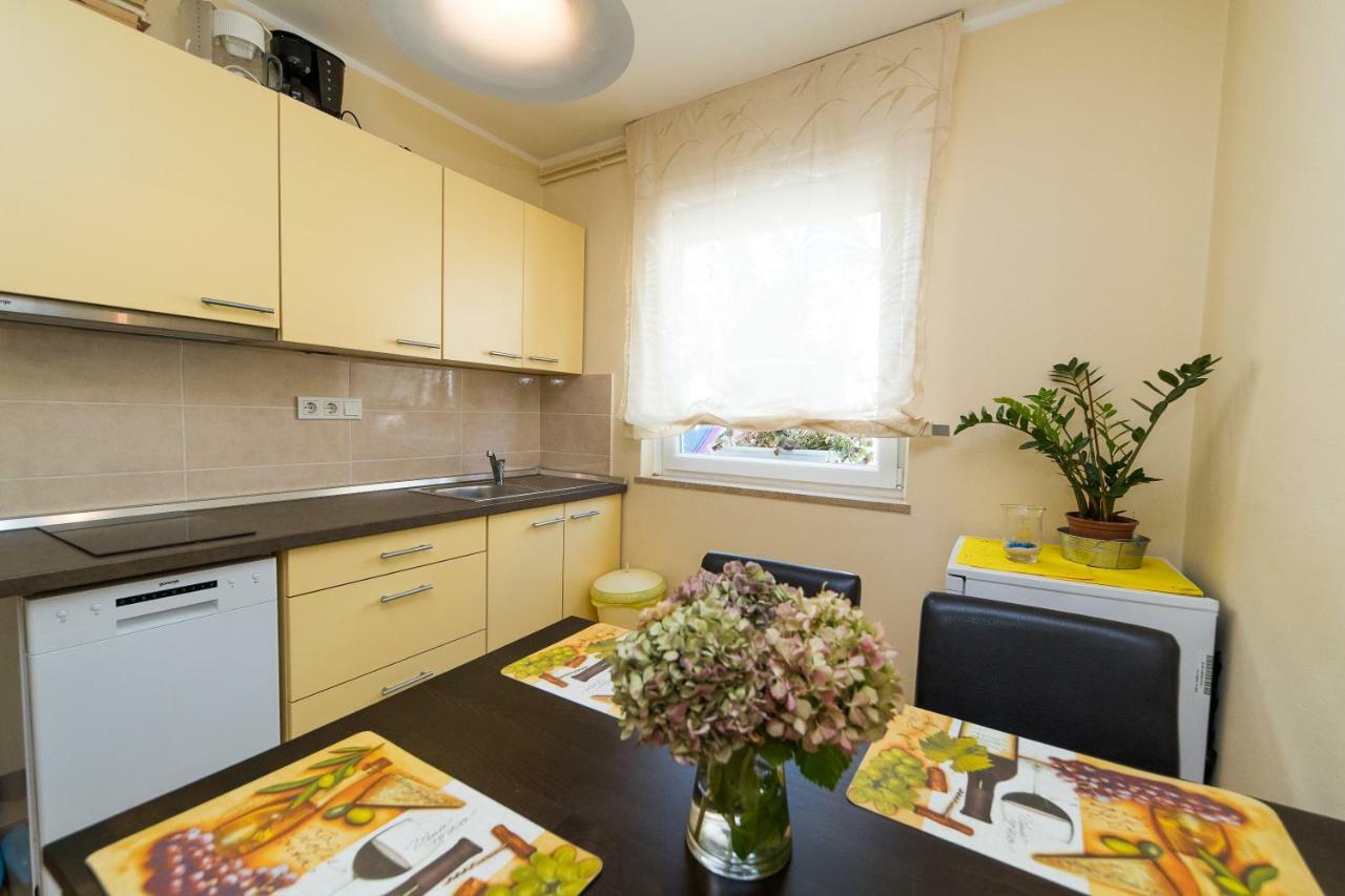 Turina Apartment Crikvenica Exterior photo